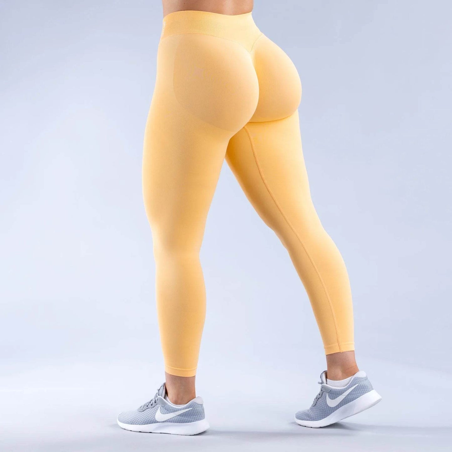 Yomoriee Seamless Sports Leggings - Squat Proof Yoga Pants for Women - Buy Center US
