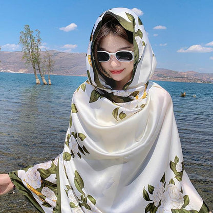Retro Ethnic Style Beach Towel - Floral Design for Seaside Vacations - Buy Center US